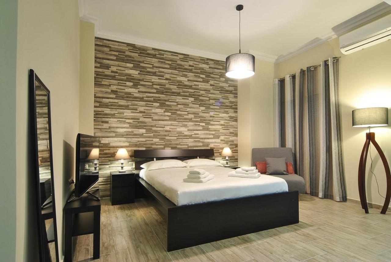 Studio 20 Патра Екстериор снимка